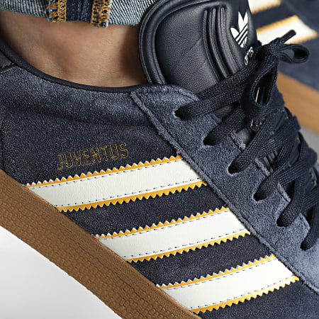 Adidas Originals - Gazelle Terras Sneakers JS3044 Legend Ink Off White Dark Football Gold