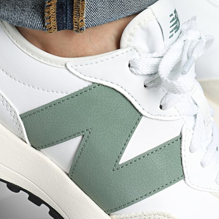 New Balance - Baskets 327 U327SKC White Army Green