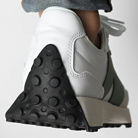 New Balance - Baskets 327 U327SKC White Army Green