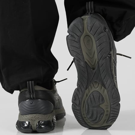 Asics - Baskets Gel Quantum 360 VIII Utility 1203A471 Mantle Green Graphite Grey