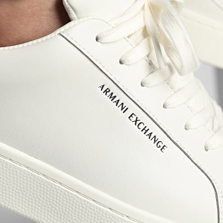 Armani Exchange - Baskets XM000141-AF11912 Off White Black