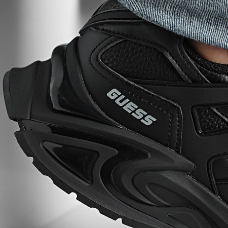 Guess - Baskets FMTBELELE12 Black