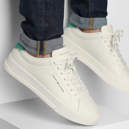 Tommy Hilfiger - Baskets Court Leather Detail Essential 5367 Alabaster