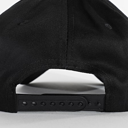 Sixth June - Gorra Negra