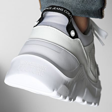 VERSACE｜SNEAKERS (Speedtrack Sneakers (78YA3SC4 ZSC55 8 Versace Jeans Couture - Fondo Speedtrack Sneakers 78YA3SC4