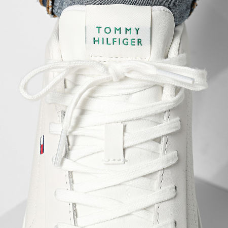 Tommy Hilfiger - Baskets Icon Court Pinperf Leather 5483 Ecru