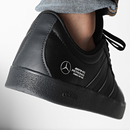 Adidas Sportswear - Baskets VL Court AMG Mercedes JR1067 Core Black Carbon Footwear White