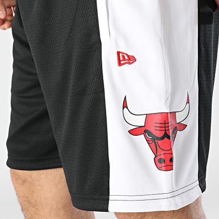 New Era - Pantalones Cortos de Jogging A Rayas NBA Graphic Mesh Chicago Bulls 60596422 Negro Blanco