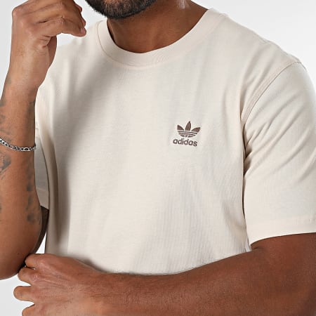 Adidas Originals - Ensemble Tee Shirt Et Short Jogging Trefoil Essential JC9991 IY8518 Beige