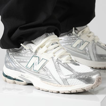 New Balance - Baskets 1906R M1906REE Silver Metalic Sea Salt New Spruce