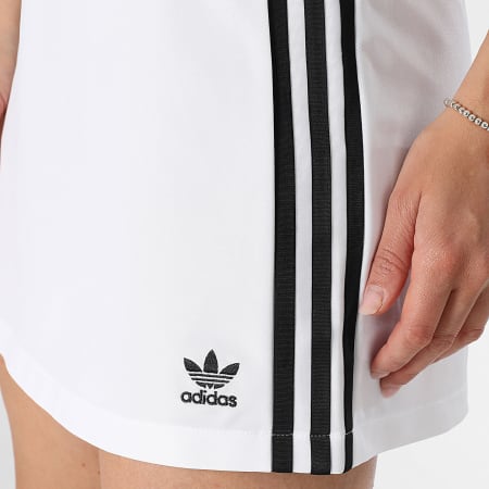 Adidas Originals - Jupe Jogging A Bandes Femme 3 Stripes Mini JD0284 Blanc