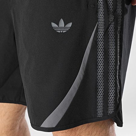 Adidas Originals - Short Jogging A Bandes Supernova JD0053 Noir