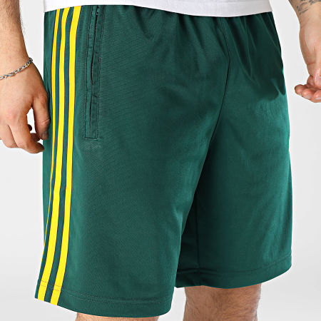 Adidas Originals - Short Jogging A Bandes Firebird JP1022 Vert Foncé