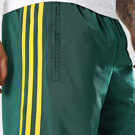 Adidas Originals - Short Jogging A Bandes Firebird JP1022 Vert Foncé