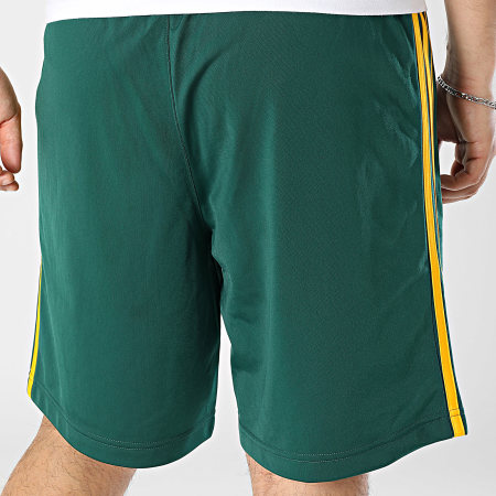 Adidas Originals - Short Jogging A Bandes Firebird JP1022 Vert Foncé