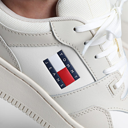 Tommy Jeans - Baskets Retro Basket Essential 1395 Ivory
