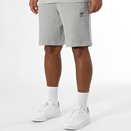Adidas Originals - Ensemble Tee Shirt Et Short Jogging Trefoil Essential JC9988 IY8517 Gris Chiné