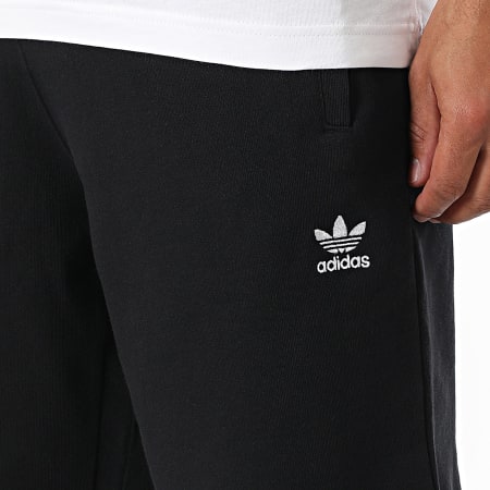 Adidas Originals - Ensemble Tee Shirt Et Short Jogging Trefoil Essential JI8544 IY8520 Blanc Noir
