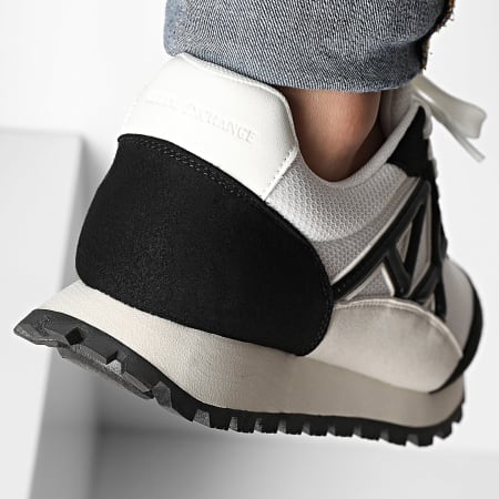 Armani Exchange - Sneakers XUX263-XV942 Off White Black - Ryses