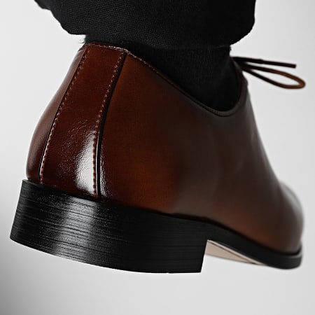 Classic Series - Zapatos De Ciudad 591 Cognac
