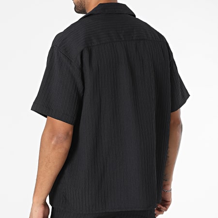 Jack And Jones - Massimo Resort Zwart Shirt Met Korte Mouwen En Gestreepte Jogging Short Set