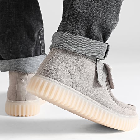 Clarks - Chaussures Torhill Hi Light Grey Suede