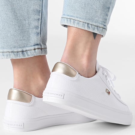 Tommy Hilfiger - Baskets Femme Vulc Canvas Lace Up 8647 White
