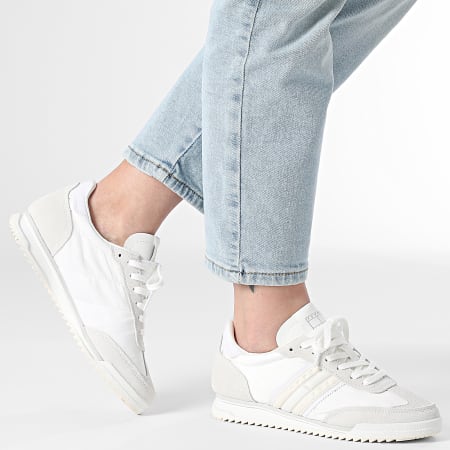 Tommy Jeans - Baskets Femme Tjw Retro Runner Cleated 2717 Ecru