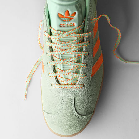 Adidas Originals - Baskets Gazelle W JH7212 Semi Green Semi Orange Gum 3