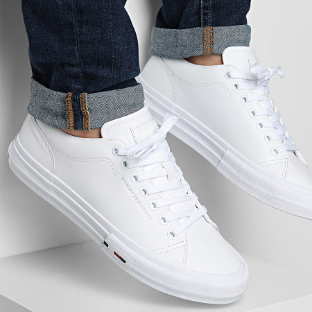Tommy Hilfiger - Baskets Hi Vulc Street Leather Patch 5312 White Desert Sky