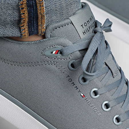 Tommy Hilfiger - Baskets Hi Vulc Low Core Canvas 5396 Overcast Grey