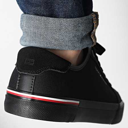 Tommy Hilfiger - Baskets Core Corporate Vulc Canvas 5398 Black