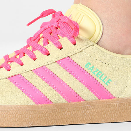 Adidas Originals - Baskets Femme Gazelle W JH7211 Powder Yellox Lucid Pink Gum 3