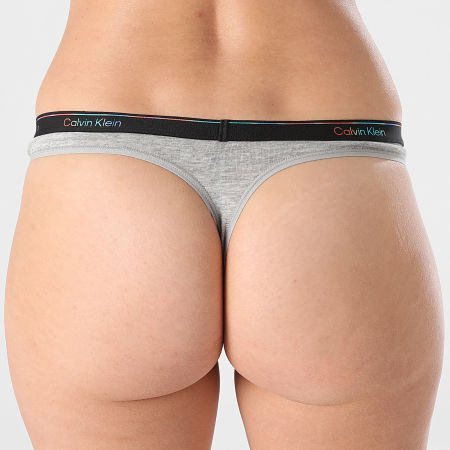 Calvin Klein - Lot De 5 Strings Femme 5322 Noir Gris Chiné Blanc