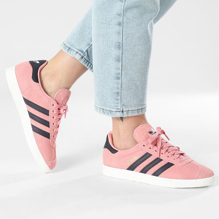 Adidas Originals - Baskets Femme Gazelle JH5388 Glow Pink Aurora Black Core White