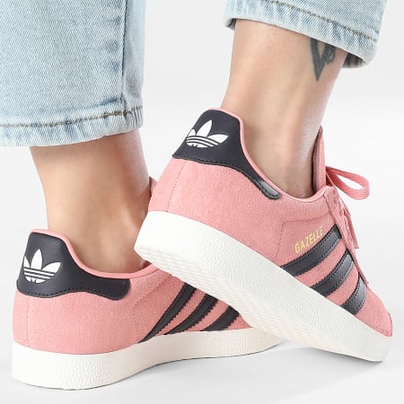 Adidas Originals - Baskets Femme Gazelle JH5388 Glow Pink Aurora Black Core White
