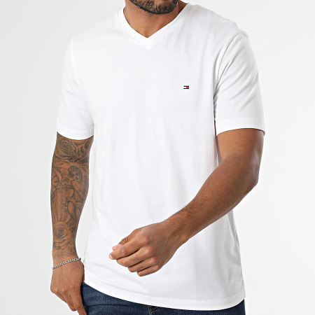 Tommy Hilfiger - Tee Shirt Col V Essential 9249 Blanc