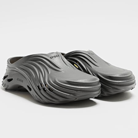Crocs - Claquettes Echo Wave Gris Anthracite