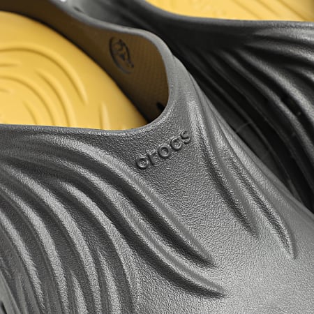 Crocs - Claquettes Echo Wave Gris Anthracite