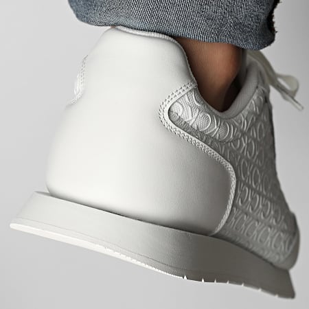 Calvin Klein - Baskets Low Prof Runn Laceup Mono 1896 Triple White Allover