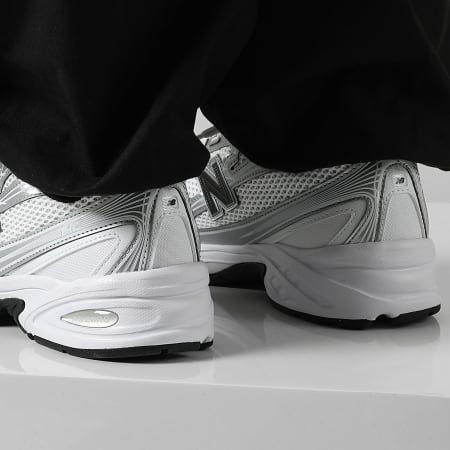 New Balance - Baskets 740 U740NW2 White Silver Metallic Black