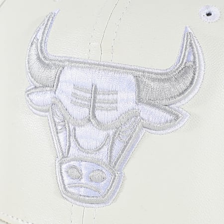 Mitchell and Ness - Casquette Snapback Day One Chicago Bulls 6HSSMM19224 Blanc