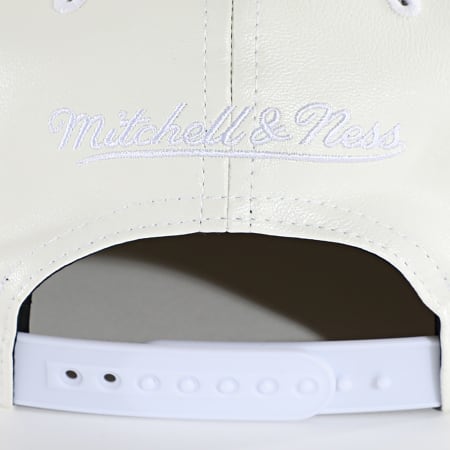 Mitchell and Ness - Casquette Snapback Day One Chicago Bulls 6HSSMM19224 Blanc