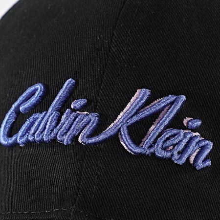Calvin Klein - Casquette 6 Panel Graphic 5044 Noir