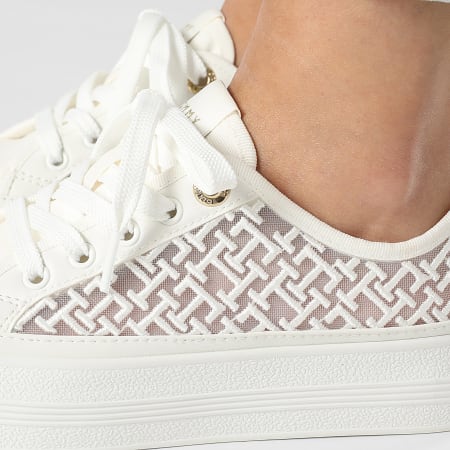 Tommy Hilfiger - Baskets Femme Vulc Embroidered 8685 Ecru