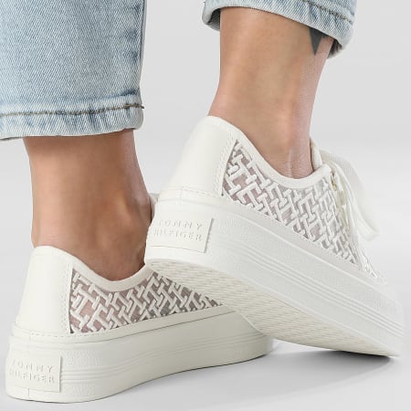 Tommy Hilfiger - Baskets Femme Vulc Embroidered 8685 Ecru