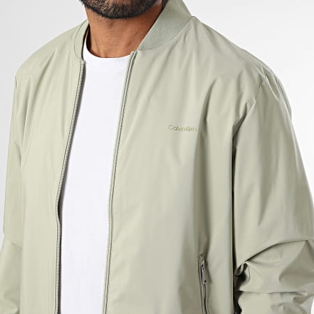 Calvin Klein - Veste Bomber Matte M512 Vert Kaki Clair