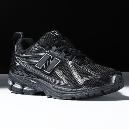 New Balance - Baskets 1906R M1906RCH Black Grey