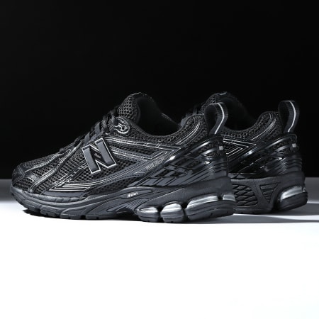 New Balance - Baskets 1906R M1906RCH Black Grey