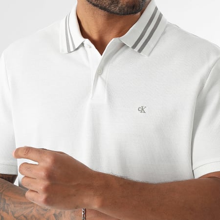 Calvin Klein - Polo Manches Courtes LV04RC276G Blanc